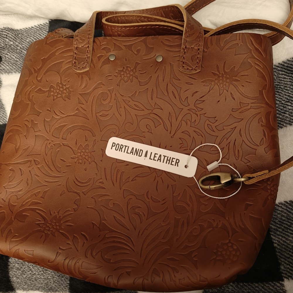 Portland Leather Meadow Small Crossbody Tote